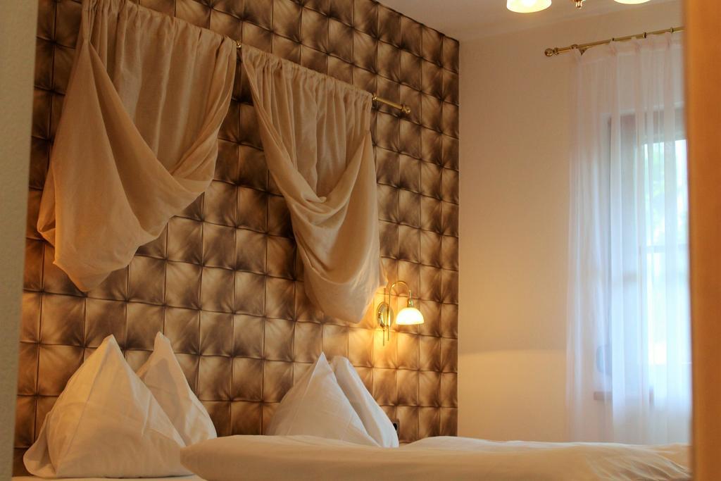 Gartenresidence Stephanie By Hotel Rotwand Laives Ngoại thất bức ảnh